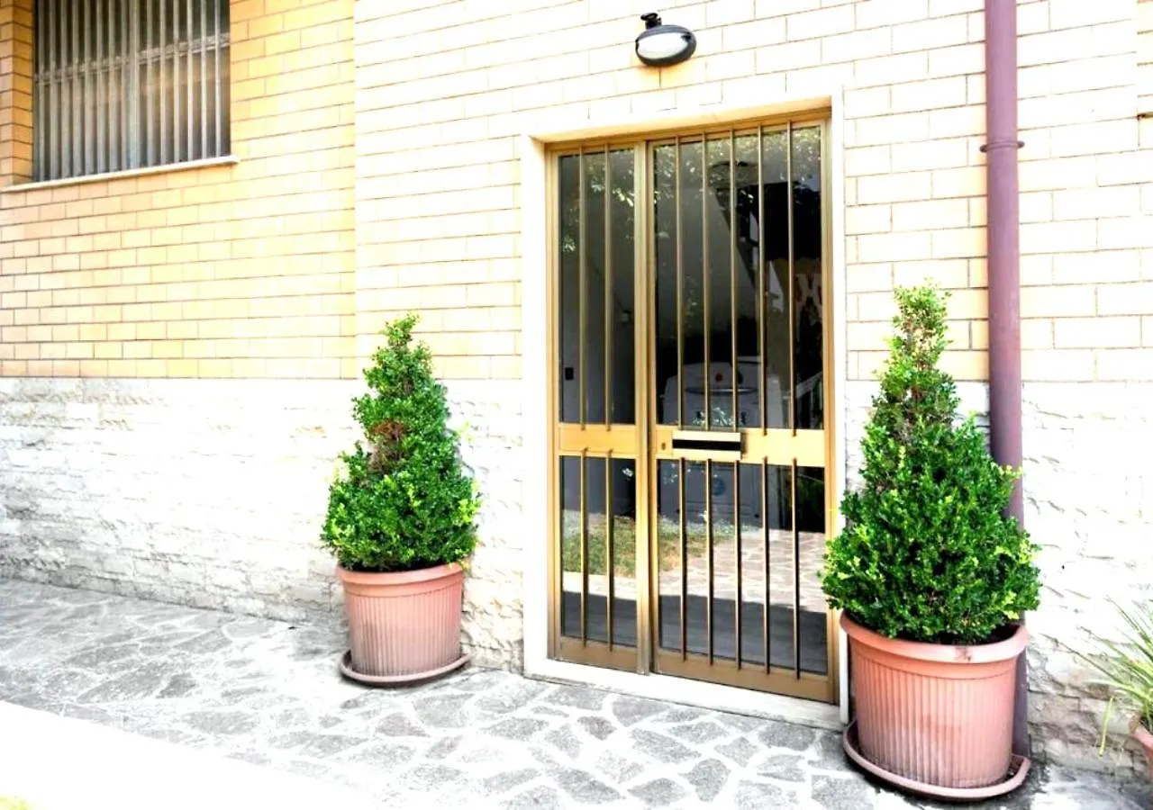 Grand Comfort Apartment - Two-Bedroom Suite - Fiumicino Airport - Self Check-In