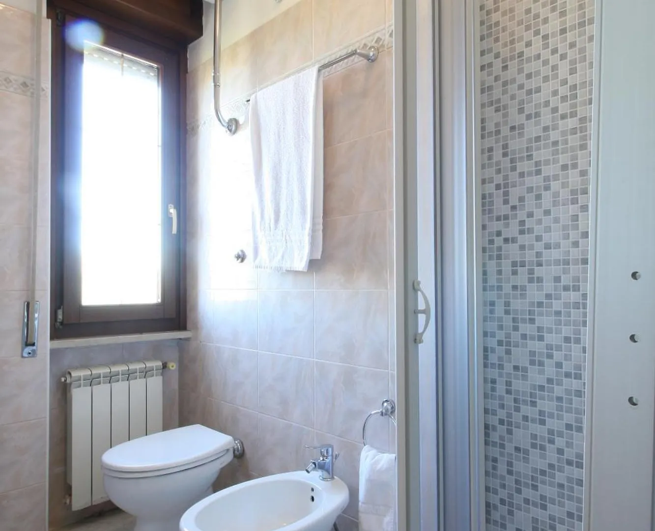 Grand Comfort Apartment - Two-Bedroom Suite - Fiumicino Airport - Self Check-In Italy