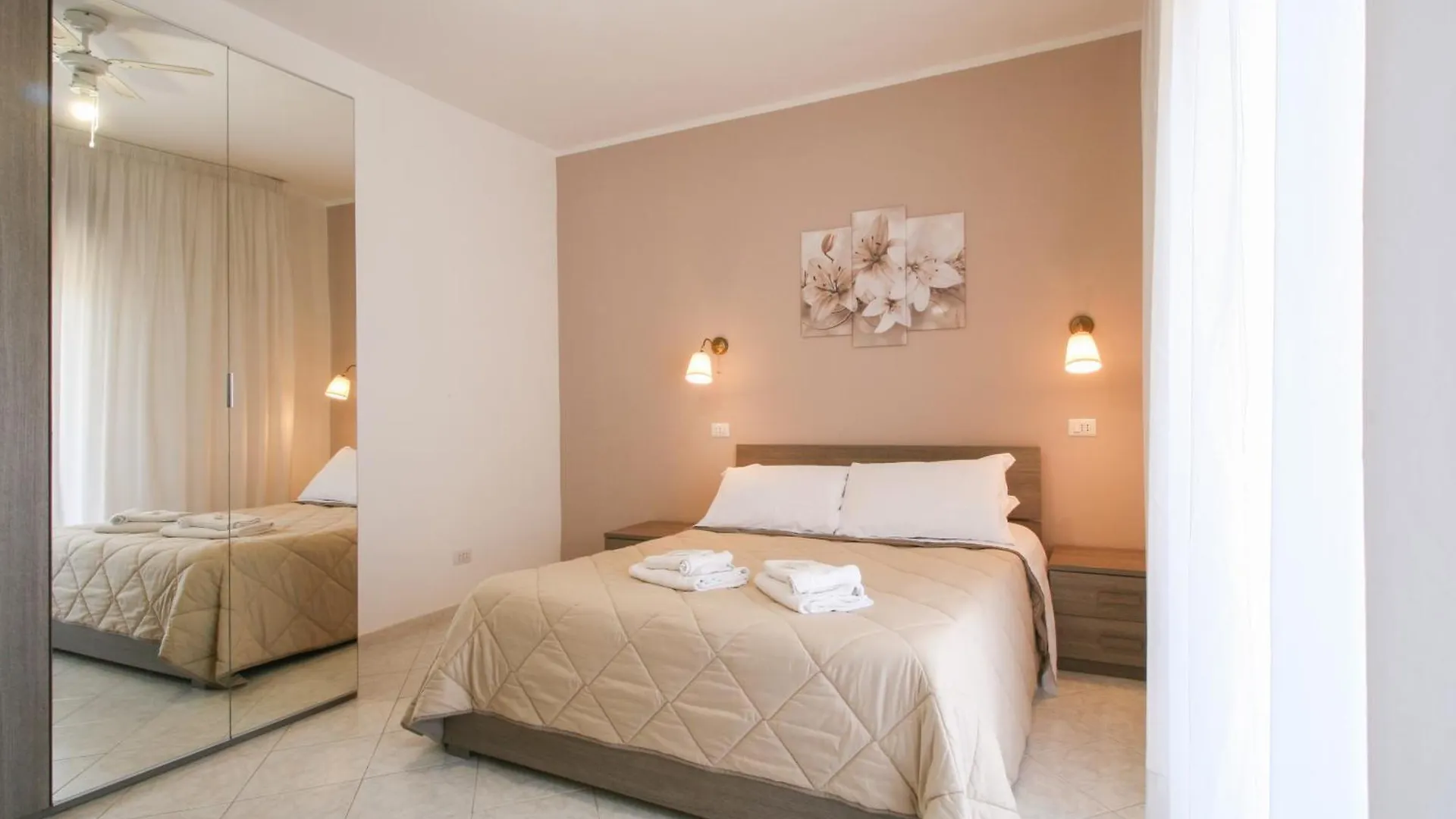 Grand Comfort Apartment - Two-Bedroom Suite - Fiumicino Airport - Self Check-In