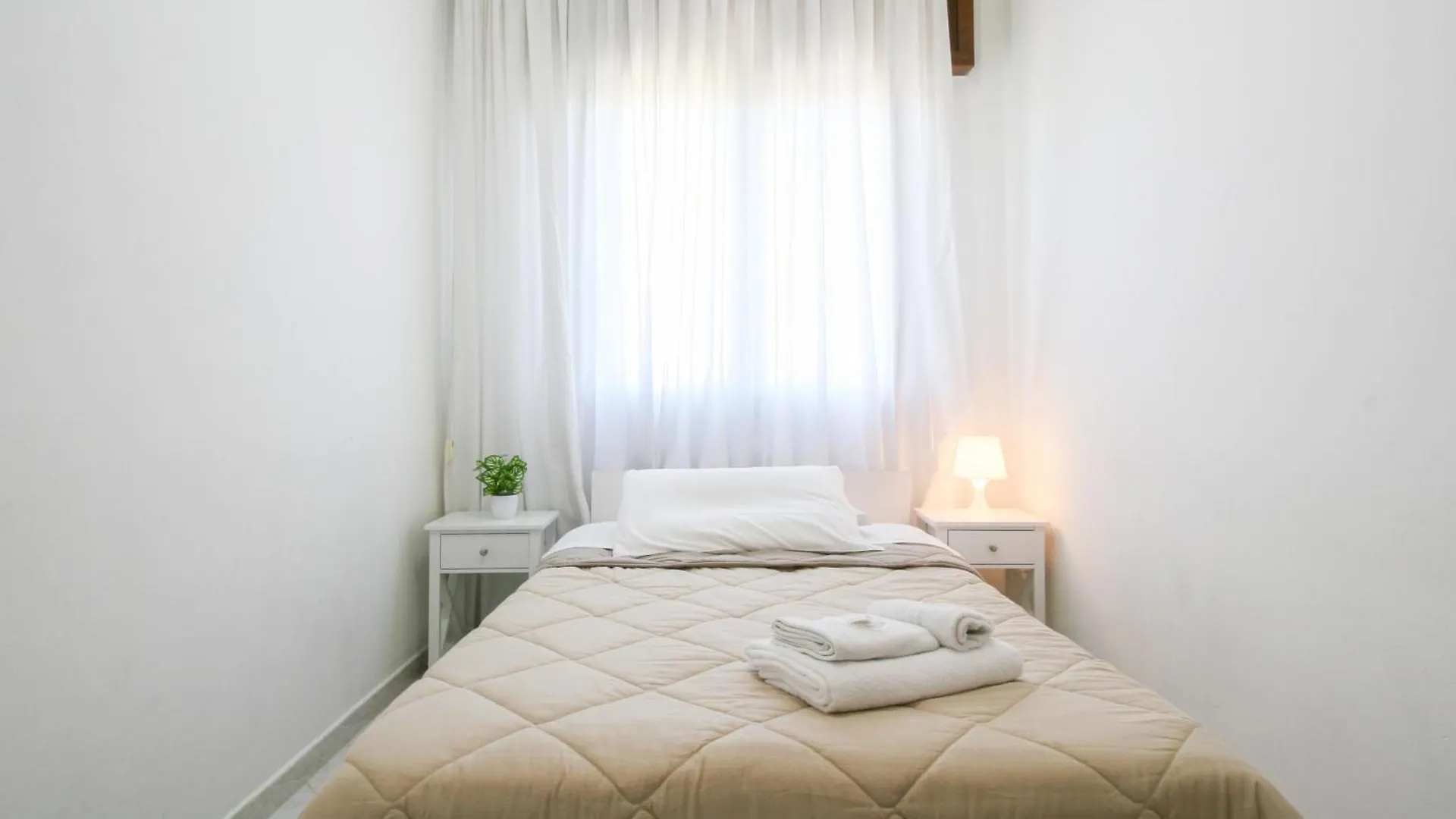Grand Comfort Apartment - Two-Bedroom Suite - Fiumicino Airport - Self Check-In